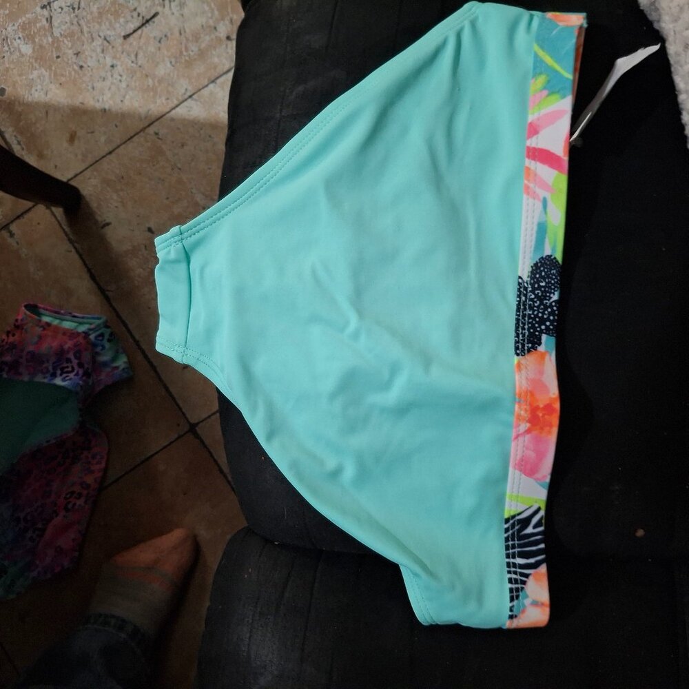 NWT---Wonder Nation swimsuit bottoms--size 10/12